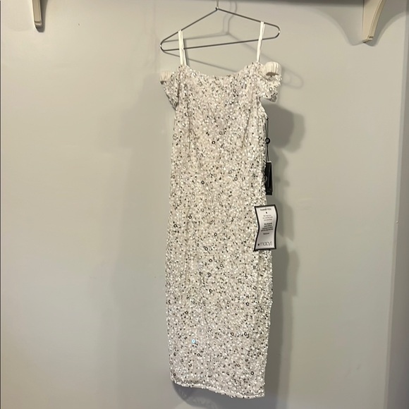 Adrianna Papell White‎ Sequin Embellished Slip Dress - Picture 1 of 9